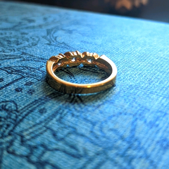 Vintage | Gold & Crystal Braided Design Ring - Picture 4 of 4